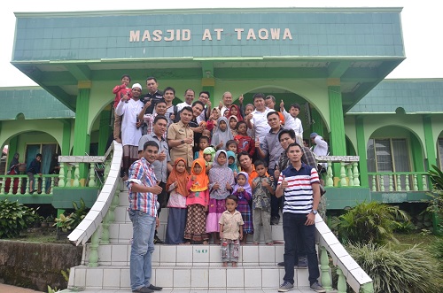 JIPS dan Pemprov Berbagi Kasih di PA Muthmainnah Kinilow